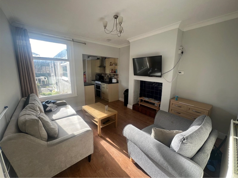 3 Bedroom - Sausthorpe Street - Bills Inclusive - Thumbnail 4